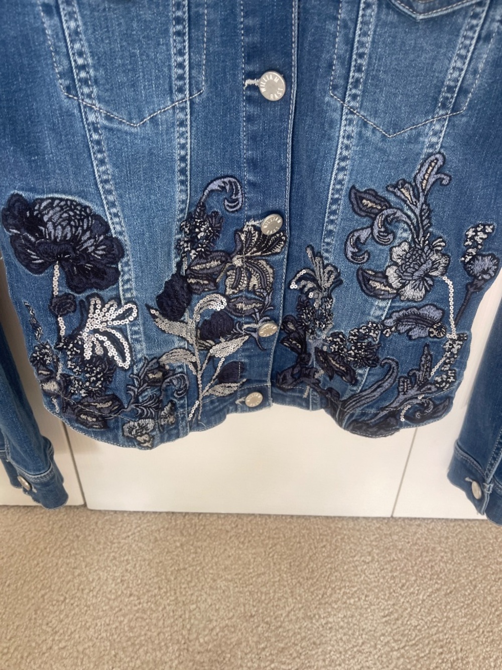 William Rast Embroidered Jean Jacket Small - Picture 4 of 8